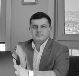 Далер Хакимов